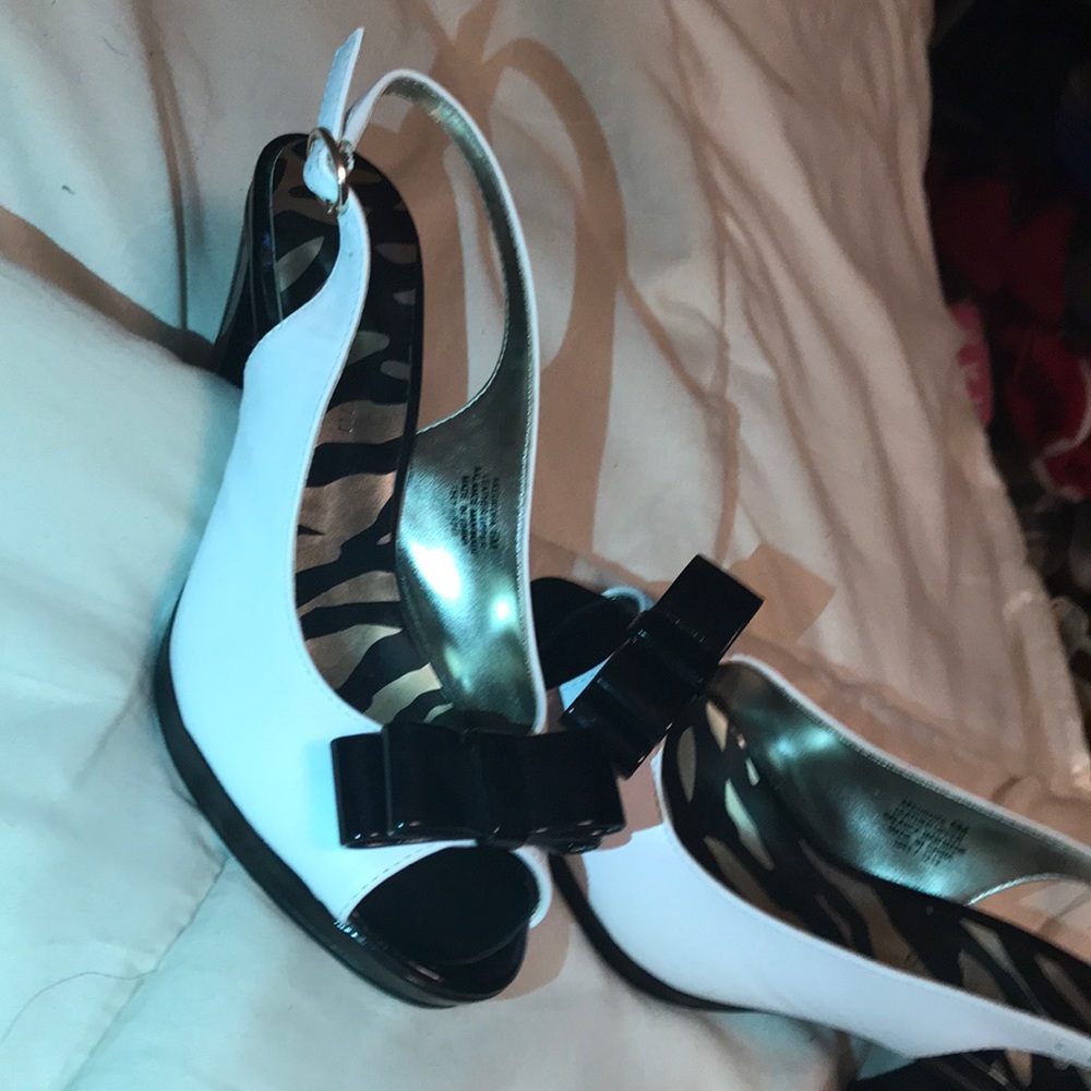 Anne Klein Black & White Peep Toe Sandal
